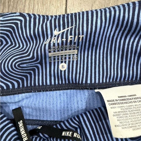 Nike Dri-FIT Striped Blue and Black Leggings - Picture 3 of 4